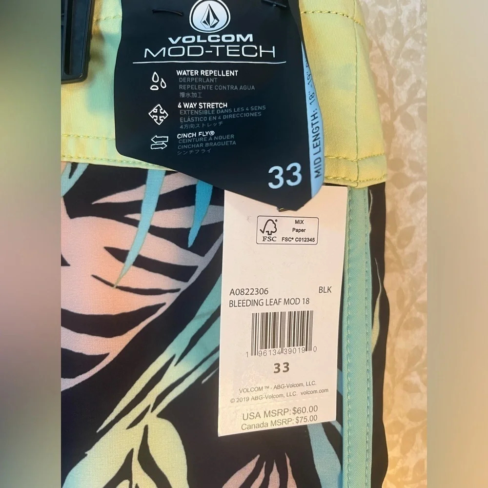 New Volcom Mod-Tech - Picture 2 of 7